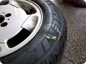 michelin_damanged_tyre_hump.jpe