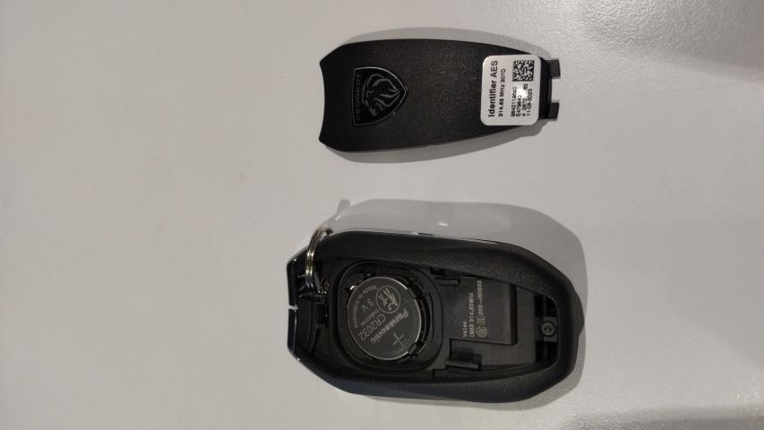 リモコンの電池交換。のお話！！